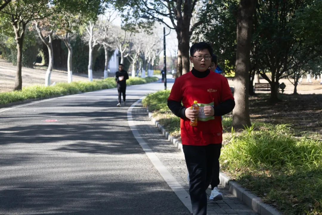 回望2024 启航2025 | pp电子股份2025年度战略年会顺利召开